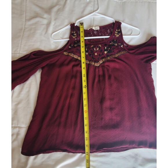 Rewind Womens Cold Shoulder Gauxy Peasant Blouse Red Purple Size XL Embroidered - Picture 11 of 11